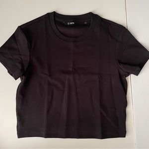 Women’s Cuts Cropped Tee, Slim Fit